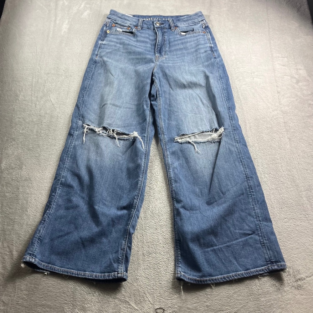 American Eagle Curvy Super High Rise Baggy Wide Leg Distressed Jean Blue 8 Short